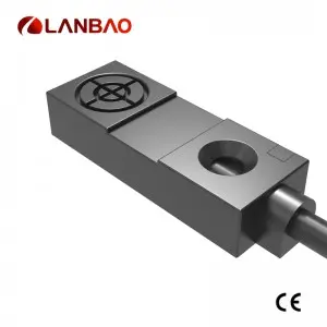 inductive proximity switch - width 8 mm - switching distance 2.5 mm - with 2-meter cable (PVC)